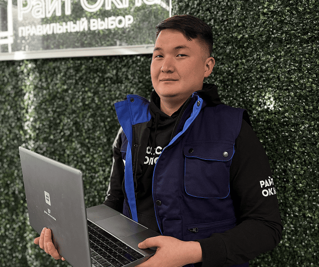 Асаналиев Акыл — менеджер по работе с застройщиками